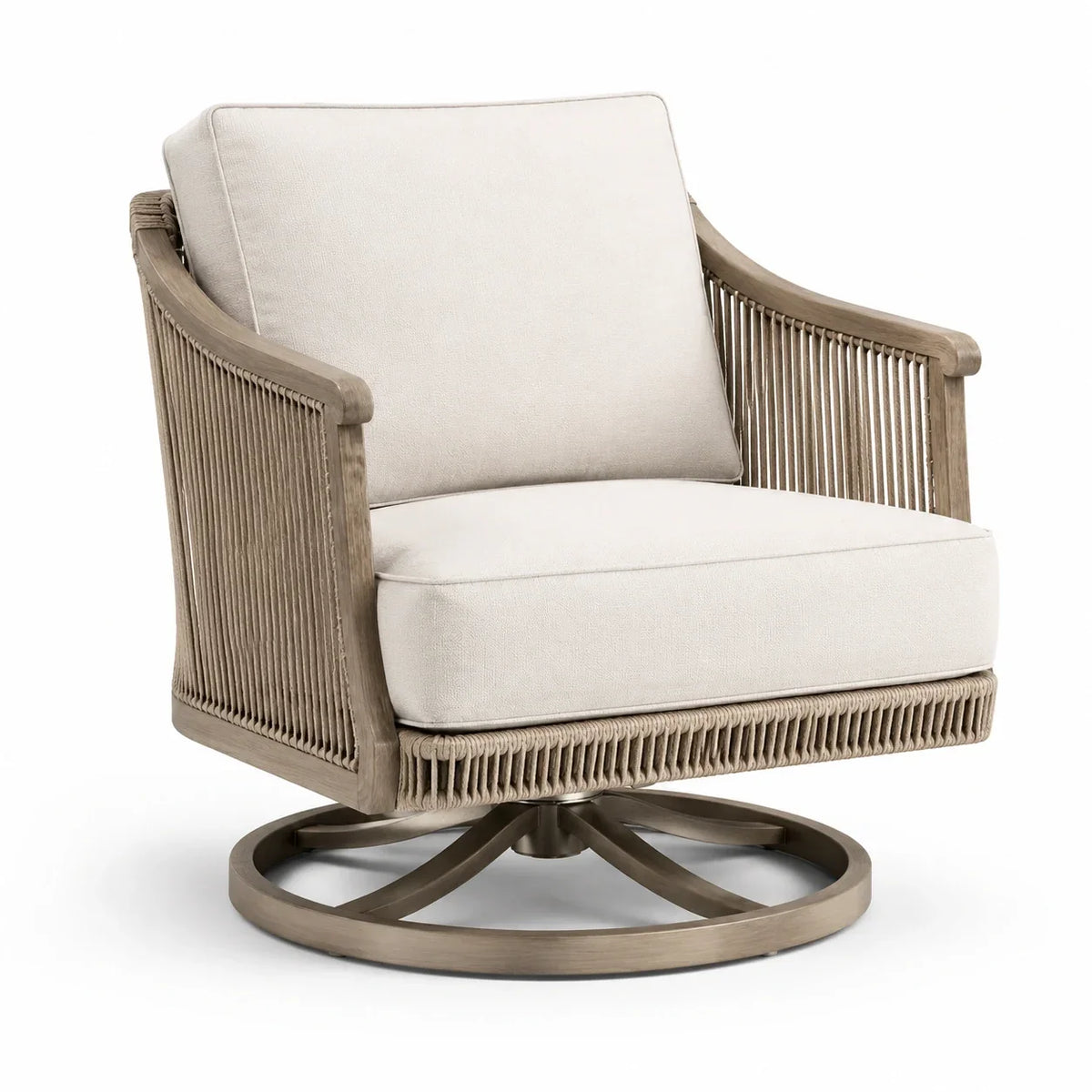 Sillón giratorio de madera con tapizado en color beige