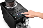 Cafetera superautomática De'Longhi Rivelia EXAM440.55.W con sistema de leche LatteCrema, recipiente de granos intercambiable, 16 bebidas de café y leche con solo tocar un botón, función Extra-Shot, pantalla táctil de 3,5 pulgadas, color blanco