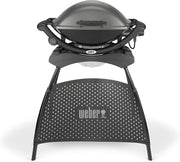 Barbacoa eléctrica Weber Q2400 con soporte y mesas laterales, superficie de cocción de 54 x 39 cm, portátil, parrilla de cocción de hierro fundido vitrificado dividida en 2 partes, tapa y cuerpo de aluminio fundido - Gris oscuro (55020879)