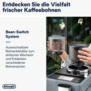 Cafetera superautomática De'Longhi Rivelia EXAM440.55.W con sistema de leche LatteCrema, recipiente de granos intercambiable, 16 bebidas de café y leche con solo tocar un botón, función Extra-Shot, pantalla táctil de 3,5 pulgadas, color blanco