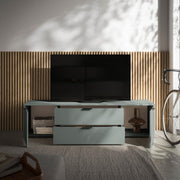 Mueble de TV LINZ en color salvia - Mueble de televisión moderno con cajones y gran espacio de almacenamiento - 180 x 47 x 40 cm (ancho/alto/fondo)