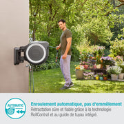 Enrollador de manguera de pared Gardena RollUp L (blanco) – Longitud 30 m – Ø 13 mm – Garantía de 5 años – Carrete pivotante a 180° – Kit completo con lanza, conectores, manguera y soporte de pared incluido (18627-20)