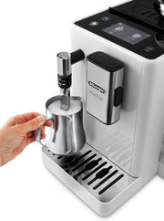 Cafetera superautomática De'Longhi Rivelia EXAM440.55.W con sistema de leche LatteCrema, recipiente de granos intercambiable, 16 bebidas de café y leche con solo tocar un botón, función Extra-Shot, pantalla táctil de 3,5 pulgadas, color blanco