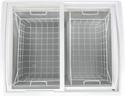 Congelador horizontal convertible Frigidaire, vitrina con tapa de cristal, 6.5 pies cúbicos, ruedas giratorias, temperatura ajustable