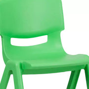 Paquete de 10 sillas escolares apilables de plástico de Flash Furniture con altura de asiento de 13.25 pulgadas