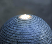 Fuente de jardín Dehner Ying Yang con iluminación LED, aprox. 94 x 41,5 x 24 cm, poliresina, gris
