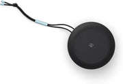 Bang & Olufsen Beosound A1 (2.ª gen.) – Altavoz Bluetooth portátil inalámbrico, resistente al agua IP67, sonido 360 grados, asistente de voz Alexa y manos libres, 18 horas de batería - Black Anthracite
