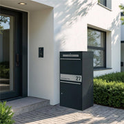 Metzler Paketbox draußen groß XXL, Briefkasten mit Paketfach in Anthrazit RAL7016, Paketbriefkasten, Standbriefkasten, Paketkasten, Personalisiert Edelstahl Namensschild Gravur, rostfrei - Bispo Max 2