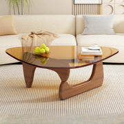 Mesa de centro triangular de madera con cubierta de cristal