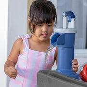 Mesa de agua para niños Step2 Pump & Splash Discovery de plástico - Gris | Juguete acuático/mesa de juegos para el jardín con set de 10 accesorios