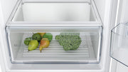 Frigorífico combi Bosch KGN36NWEA Serie 2, 186 x 60 cm, 215 L de refrigeración y 87 L de congelación, NoFrost: nunca más tendrá que descongelar, iluminación LED para una distribución uniforme de la luz