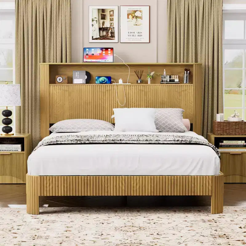 Estructura de cama ModernLuxe tamaño Queen/Full XL con cabecera de almacenamiento, estación de carga integrada, diseño ondulado, soporte silencioso