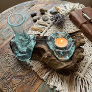 Jarrón de cristal sobre madera a la deriva con portavelas – Vidrio fundido sobre madera, decoración rústica de bosque, mini florero