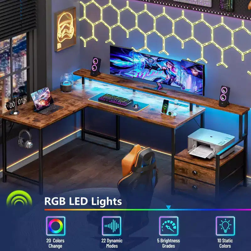 Escritorio gamer en forma de L de 66" con LED RGB, estación de carga, 2 cajones y soporte para monitor – Marrón