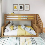 Litera baja de madera Max & Lily, tamaño individual sobre matrimonial, para niños, con escalera