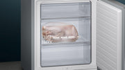 SIEMENS KG39EAICA iQ500 Kühl-Gefrier-Kombination, 201 x 60 cm, 249 L Kühlen + 94 L Gefrieren, LowFrost seltener abtauen, LED-Beleuchtung gleichmige Ausleuchtung, BigBox Platz für groes Gefriergut