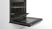 Cocina eléctrica de libre instalación Bosch Serie 4 HKR39C250, 60 cm de ancho, asistente de limpieza EcoClean Direct, aire caliente 3D para hornear en 3 niveles, control por pantalla LED, zona de cocción ampliable para recipientes grandes