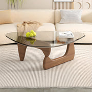 Mesa de centro triangular de madera con cubierta de cristal