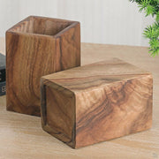 Portalápices de madera maciza de alcanfor 8x8x12 cm – Organizador de escritorio, cubilete para lápices