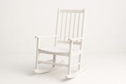 Mecedora de madera blanca
