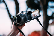 KIT NIKON Z fc + NIKKOR DX Z 16-50 mm VR Serie Limitada, cámara mirrorless con sensor DX (20,9 MP, 4K/30p, ráfaga de 11 fps, pantalla táctil orientable)