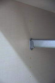 Armario de puertas batientes möbelando >Clack< en lacado blanco de alto brillo - 91x199x58cm (ancho x alto x fondo)