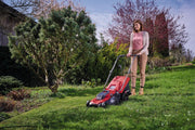 Cortacésped eléctrico Einhell GC-EM 1800/43 (1800 W, ancho de corte de 43 cm, hasta 800 m², caja colectora de 50 L, ajuste centralizado de altura de corte de 20-65 mm)