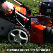 Cortacésped de gasolina 5 en 1 HECHT: potente motor Eco de 4 tiempos de 4,4 kW (6,0 CV), arranque por cuerda, 53 cm de ancho de corte, recogedor de 75 l, tracción a las ruedas, ruedas patentadas, EasyClean, función de mulching
