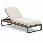 Tumbona de aluminio y madera de teca beige