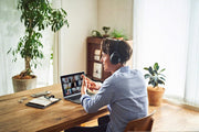 WH1000XM4| Auriculares Bluetooth inalámbricos con cancelación de ruido, 30 horas de autonomía, con micrófono para llamadas, optimizados para Amazon Alexa y Google Assistant, negro