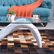 Mesa de centro abstracta moderna con base de metal y cubierta de cristal ovalada