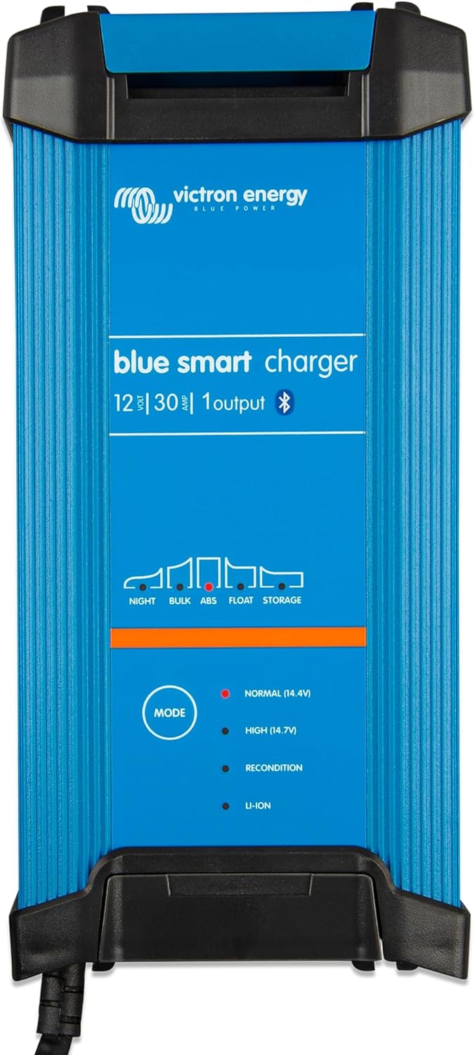 Cargador de batería Victron Energy Blue Smart IP22 12 voltios 30 amperios 230V, salida única CEE 7/7, Bluetooth