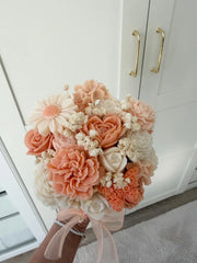 Ramo de flores de cera de color naranja pastel con 15-22 flores en caja de regalo de 12 cm