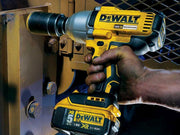 Atornillador de Impacto 1/2" Brushless XR 18V 5Ah Li-ion - DCF899P2-QW - Atornillador de Impacto sin Cable con Maletín TSTAK, Cargador, 2 Baterías de 5 Ah - Perno M20 - 3 Velocidades (0-400/1200/1900 rpm)