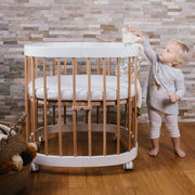 Cuna 7 en 1 tweeto®: cuna de madera evolutiva | cuna de colecho y cuna de barrotes de altura regulable | convertible en cama infantil y parque de juegos (haya natural)