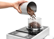 Cafetera superautomática De'Longhi Rivelia EXAM440.55.W con sistema de leche LatteCrema, recipiente de granos intercambiable, 16 bebidas de café y leche con solo tocar un botón, función Extra-Shot, pantalla táctil de 3,5 pulgadas, color blanco