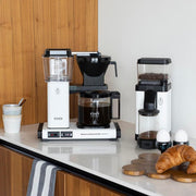 Moccamaster KBG Select, cafetera, cafetera retro, café de filtro, color blanco hueso, 1,25 L