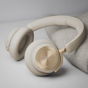 Bang & Olufsen Beoplay HX - Auriculares Bluetooth inalámbricos de gama alta con cancelación de ruido, 6 micrófonos, hasta 40 horas de autonomía, auriculares y estuche de transporte - Gold