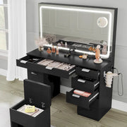 Tocador Moasis 46 con enchufe integrado, espejo iluminado y soporte para secador de pelo - 55.8" Al. x 46" An. x 11.7" Prof.
