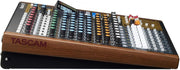 Tascam Model 12 Mesa de mezclas analógica