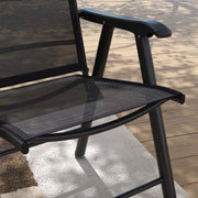 Juego de 4 sillas plegables para patio Outsunny con un diseño sencillo y elegante, cómodas para la terraza, el jardín, el patio y para viajar.