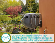 GARDENA 08045 Portamangueras de pared retráctil de 20 m, montaje en pared, retracción automática y bloqueo de longitud para un riego fácil. Soporte giratorio resistente de 180°, boquilla