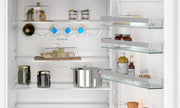 Siemens KB96NVFE0 iQ300, Frigorífico combinado encastrable XXL inteligente, nicho de 194 x 71 cm, 285 L refrigeración + 98 L congelación, Fabricado en Alemania, noFrost, hyperFresh para mayor frescura, muy silencioso, bisagra plana