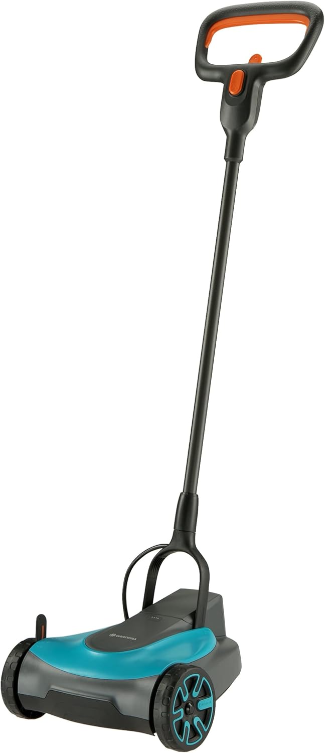Cortacésped a batería Gardena HandyMower 22/18V P4A Set listo para usar: cortacésped manual, para superficies de césped de hasta 50 m², altura de corte ajustable, incl. batería 18V P4A (14620-20)