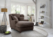 Sillón XXL Cavadore Assado / Sillón tapizado grande con patas de madera y asiento amplio / Incl. 2 cojines decorativos / 109 x 104 x 145 / Tejido de textura marrón oscuro