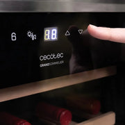 Vinoteca Cecotec 34 botellas Bolero grandsommelier 34030 inox, compresor, 80 L, refrigeración por compresor, temperatura regulable de 5 a 18 ºC, control táctil, pantalla, luz LED interior.