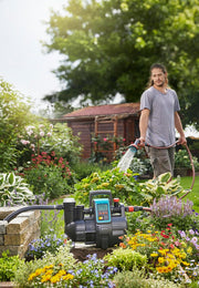 Gardena Comfort Hauswasserautomat 5000/5E LCD: bomba de agua doméstica con pantalla LC, ahorro de energía, caudal de 5000 l/h, motor de 1300 W con interruptor térmico de seguridad, protección contra funcionamiento en seco (1759-20)