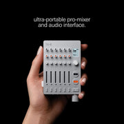 Teenage Engineering TX-6, mesa de mezclas estéreo profesional de 6 canales (interfaz de audio multifuncional, 6 entradas estéreo, 3 salidas estéreo (main/cue/aux), minimezclador)
