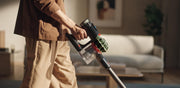Aspiradora escoba sin cable Dyson V8 Cyclone – 150 AW, 60 min de autonomía, cepillo motorbar autodesenredante, accesorios combinados